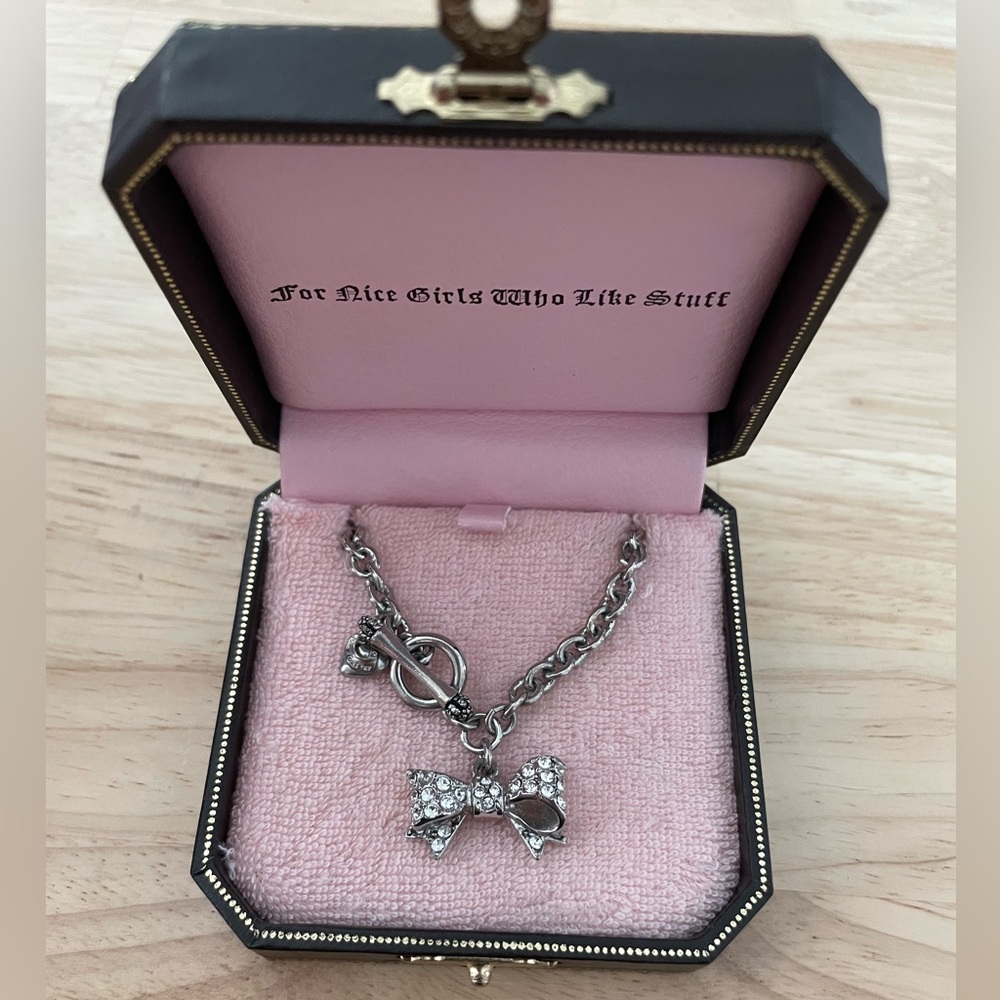 Juicy Couture Bow Charm Bracelet